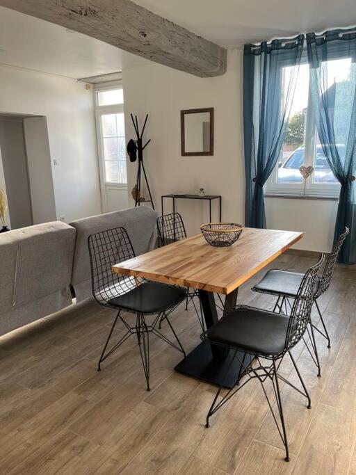 Appartement Centre De Guécélard Εξωτερικό φωτογραφία