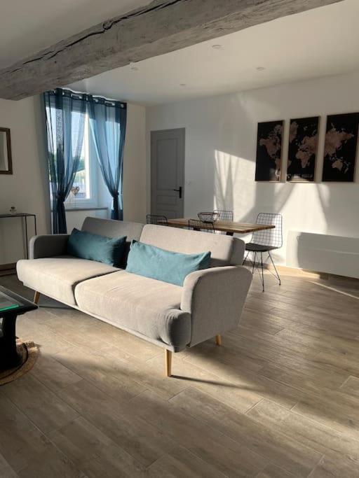 Appartement Centre De Guécélard Εξωτερικό φωτογραφία