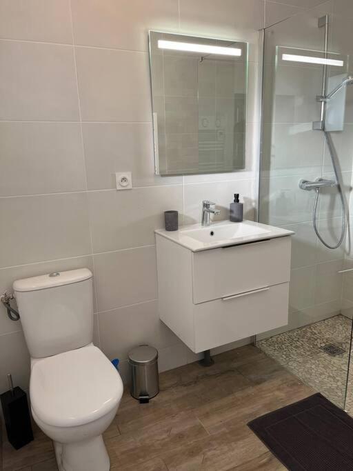 Appartement Centre De Guécélard Εξωτερικό φωτογραφία